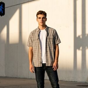 Brazos Workwear Button Down Shortsleeve Sea Spray Plaid 2 pocket Wicking M NWT